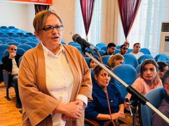 Şirvan Şəhər İcra Hakimiyyətinin başçısı İlqar Abbasov  növbəti səyyar görüş keçirib.