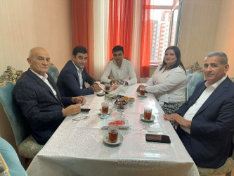 Şirvan şəhərində Anım Günü ərəfəsində şəhid ailələri və müharibə əlilləri ziyarət olunur.