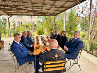 Şirvanda “27 sentyabr - Anım Günü” ərəfəsində şəhid ailələri ziyarət olunub.