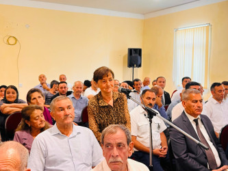 Şirvan Şəhər İcra Hakimiyyətinin başçısı İlqar Abbasov növbəti səyyar görüş keçirib.