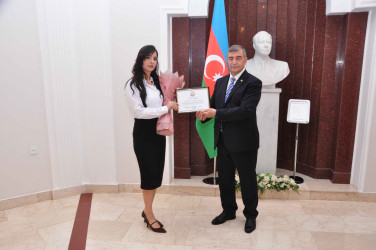 Şirvanda dövlət qulluqçularının peşə bayramı qeyd edilib.