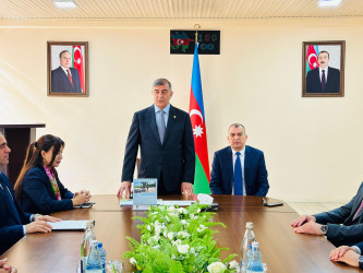 Şirvan Şəhər İcra Hakimiyyətinin başçısı İlqar Abbasov “Şirvan” futbol klubunun üzvləri ilə görüşüb.