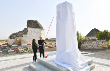 Azərbaycan Respublikasının Prezidenti İlham Əliyev və birinci xanım Mehriban Əliyeva Ağdam rayonunun Eyvazxanbəyli kəndində Atçılıq Nəsilartırma Mərkəzinin, Ağdam rayonunun Xıdırlı və Kəngərli kəndlərinin, şəhərin daxili yol və kommunikasiya şəbəkəsinin, City Hotel Agdam mehmanxanasının təməlqoyma mərasimlərində iştirak ediblər.