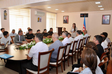 Şirvanda fövqəladə hallara hazırlıq və əhalinin təhlükəsizliyinin təmin olunması məsələləri müzakirə edilib.