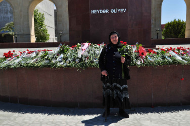 Şirvanda Ümummilli lider, Ulu Öndər Heydər Əliyevin anadan olmasının 103 illiyi münasibətilə xatirəsi anılıb.