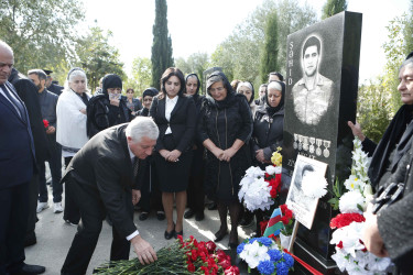 Vətən müharibəsi şəhidi Nicat Hüseynovun anım günü qeyd edilib.