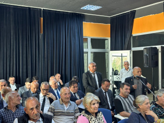 Şirvan Şəhər İcra Hakimiyyətinin başçısı İlqar Abbasov növbəti səyyar görüş keçirib.