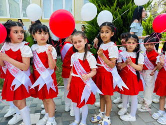 Şirvan Şəhər İcra Hakimiyyətinin başçısı İlqar Abbasov “Son zəng” tədbirində iştirak edib.