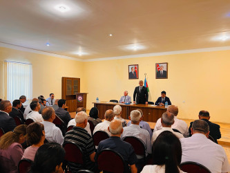 Şirvan Şəhər İcra Hakimiyyətinin başçısı İlqar Abbasov növbəti səyyar görüş keçirib.