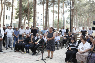 Şirvan Şəhər İcra Hakimiyyətinin başçısı İlqar Abbasov sakinlərlə növbəti səyyar görüş keçirib 02.09.2023