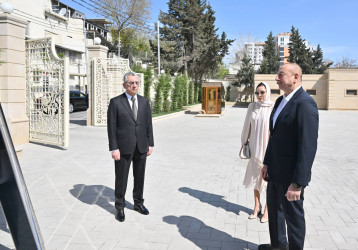 İlham Əliyev və birinci xanım Mehriban Əliyeva Nərimanov rayonunda “Cümə” məscidinin açılışında iştirak ediblər