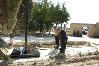 Şirvan Şəhər İcra Hakimiyyətinin başçısı ənənəvi olaraq bu ayın sonuncu cümə axşamı da şəhid ailələri ilə görüşüb 27.07.2023