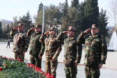 16 dekabr - Fövqəladə Hallar Nazirliyi işçilərinin peşə bayramı günü qeyd olunub.