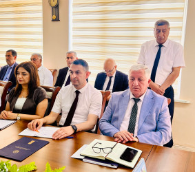 Şirvan Şəhər İcra Hakimiyyətinin başçısı İlqar Abbasov növbəti vətəndaş qəbulu keçirib.