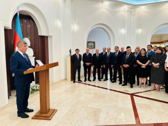 Şirvanda dövlət qulluqçularının peşə bayramı qeyd edilib.