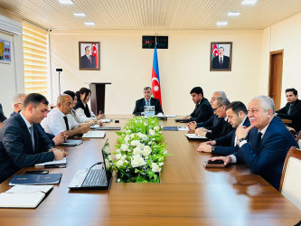 Şirvan Şəhər İcra Hakimiyyətinin başçısı İlqar Abbasov növbəti vətəndaş qəbulu keçirib.