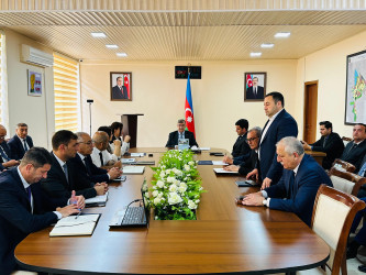 Şirvan Şəhər İcra Hakimiyyətinin başçısı İlqar Abbasov növbəti vətəndaş qəbulu keçirib.