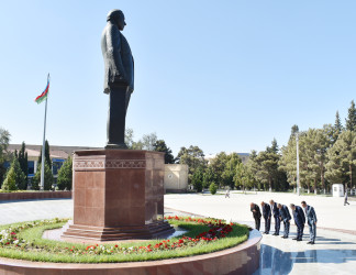 27 sentyabr Anım Günü ilə əlaqədar Şirvan şəhərində ümumşəhər anım tədbiri keçirilib.